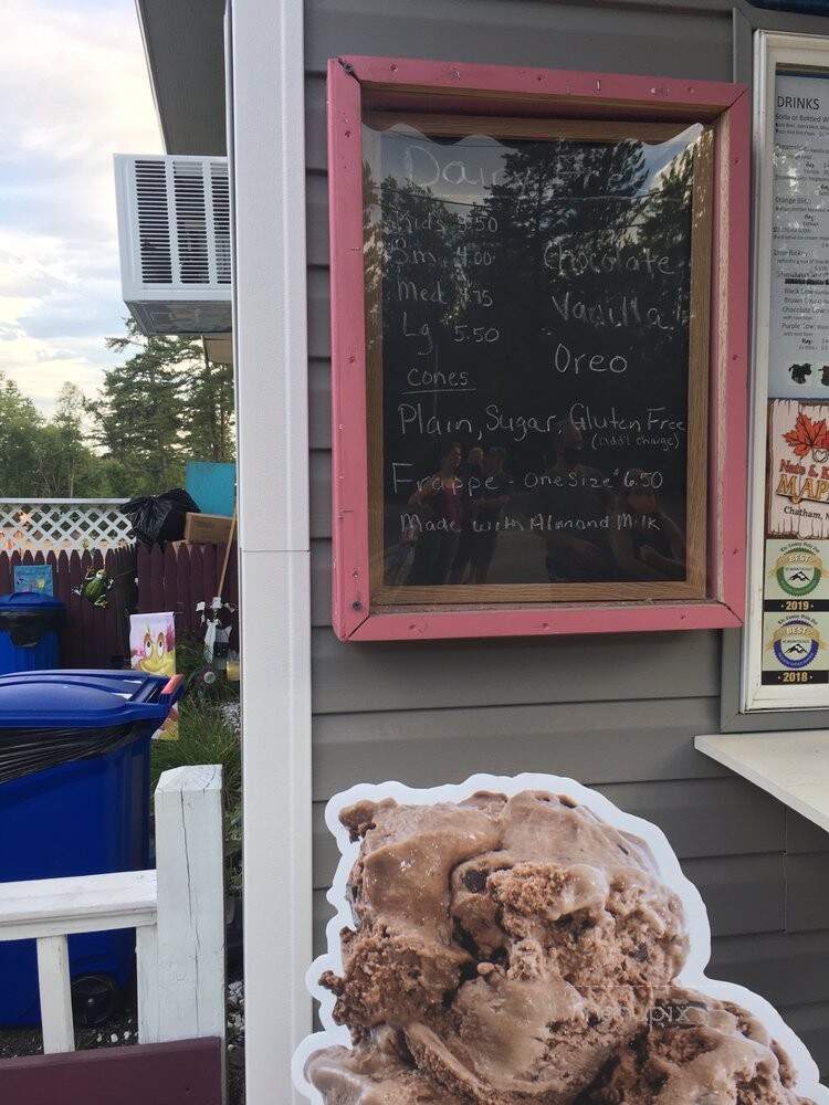 Froagie's Ice Cream - Fryeburg, ME