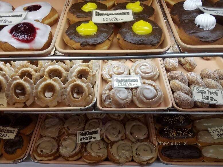 Raphael's Bakery - Bemidji, MN